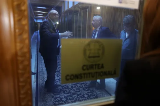 Törvényt szegett az alkotmánybíróság az elnökválasztás érvénytelenítésével a ploiești-i bíró szerint