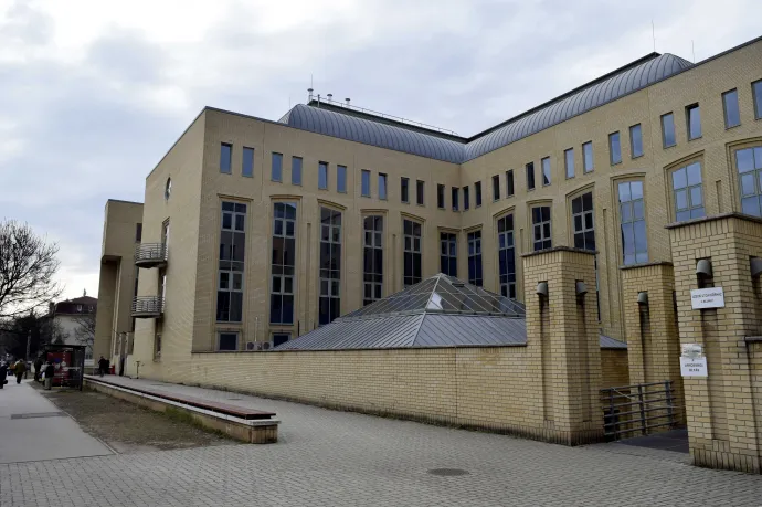 Vizsgálat indult az Uzsoki kórházban működő VIP-ellátás miatt