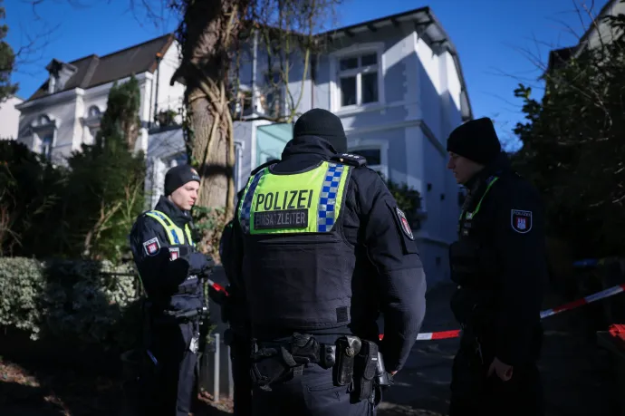 Lakóhajóján öltek meg egy híres német regényírót