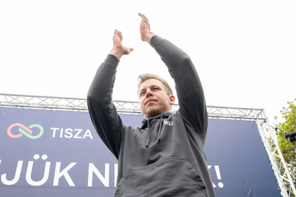 Bármit mondjon Magyar Péter, a kormány ígéri: nem lesz változás a választási szabályokban