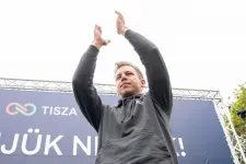Bármit mondjon Magyar Péter, a kormány ígéri: nem lesz változás a választási szabályokban