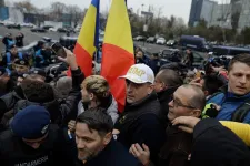 Politico: Simion győzelme nemcsak Romániát, hanem a térséget is destabilizálhatja