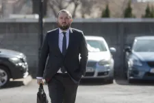 A korrupcióellenes főügyész homályos ingatlanügyeiben politika, alvilág és titkosszolgák kerülnek egy fedél alá