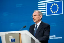 Közel 1800-an igényeltek egy év alatt tartózkodási engedélyt nemzeti érdekre hivatkozva