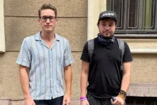 Feljelentést tett a Momentum a rendőr miatt, aki fellökhetett egy aktivistát
