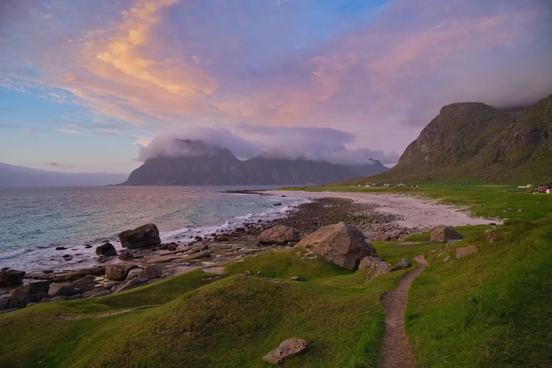 Így lehet kihozni két hetet 200 ezer forintból a méregdrága Lofoten-szigeteken