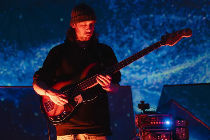 A Jazzbois egyedi live sessionjével indított zenei videósorozatot a Light Art Museum