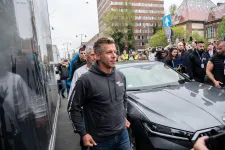 Magyar Péter szerint a borzasztó gazdasági adatok után Orbánnak és Nagy Mártonnak is mennie kell
