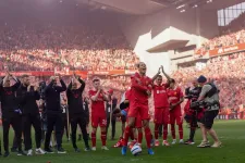 Egy brit parlamenti képviselő szerint szabályozni kell a jegyárakat, mert a munkásosztálynak már túl drága a Premier League
