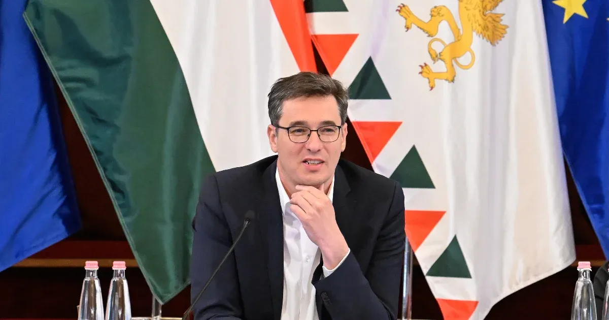 „A fĹ‘polgármester nem fogja megtenni, nem Ĺ‘rĂĽlt meg” – cĂ©gvezetĹ‘k visszahĂvásárĂłl döntött a FĹ‘városi KözgyűlĂ©s
