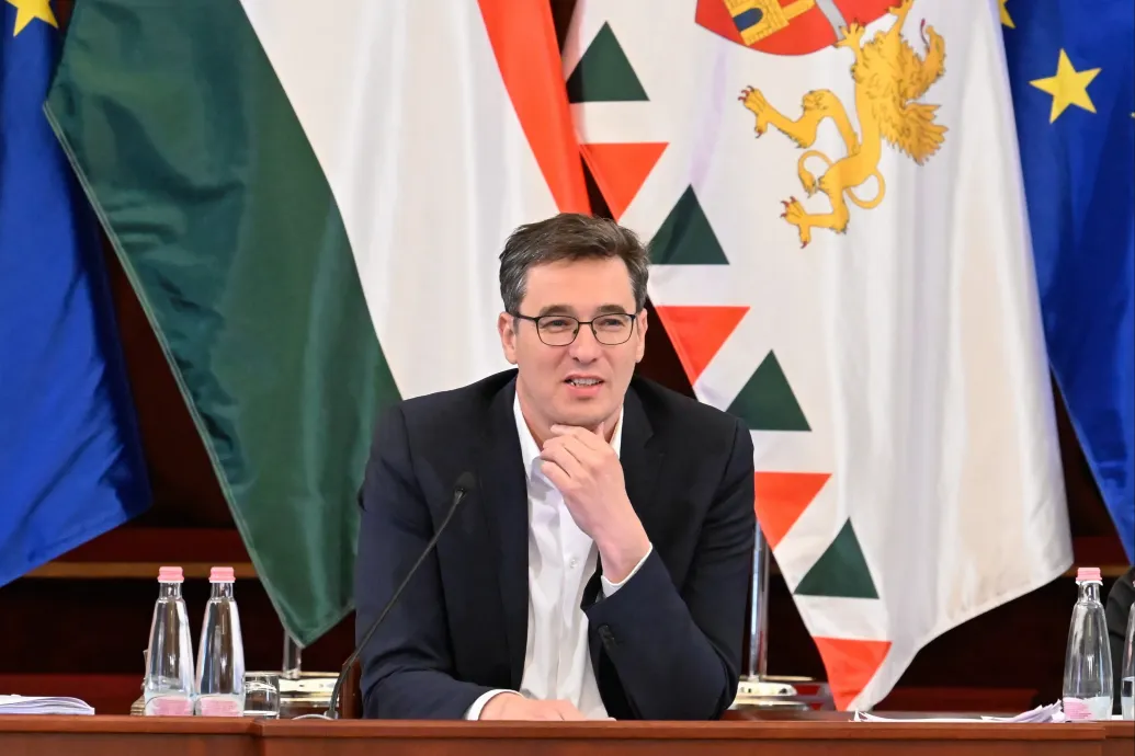 „A főpolgármester nem fogja megtenni, nem őrült meg” – cégvezetők visszahívásáról döntött a Fővárosi Közgyűlés