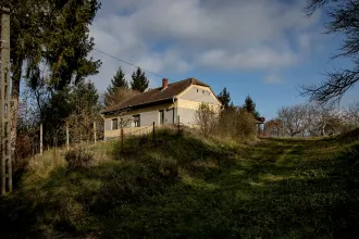 Pezsgőt bonthat az építőipar, váratlanul kedvező törvényt kapott a szektor