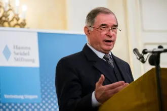 Meghalt az Alkotmánybíróság volt elnöke