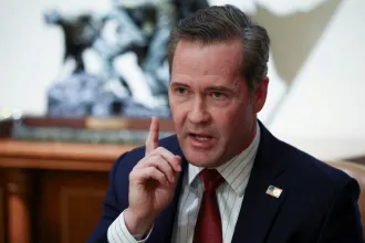 Távozhat posztjáról Trump nemzetbiztonsági tanácsadója, a Signal-botrányt okozó Mike Waltz