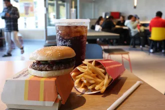 Nem csúszik a burger: a Covid óta nem csökkentek így a McDonald's eladásai Amerikában