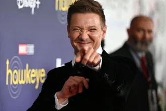 Azért nincs második évada a Sólyomszemnek, mert fele gázsit ajánlottak érte Jeremy Rennernek
