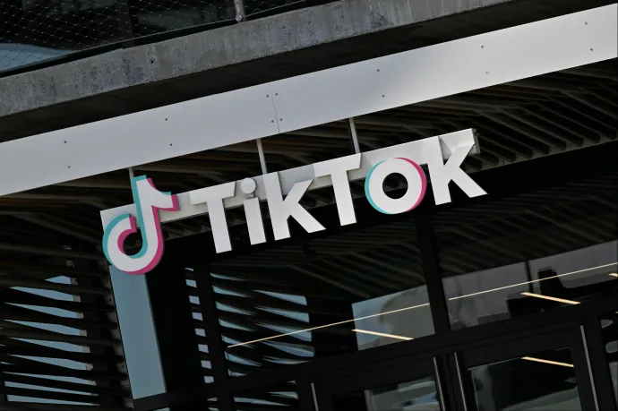 530 millió eurós bírságot kapott a TikTok