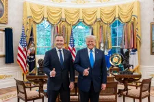 Győzni fogsz – mondta Trump a lengyel konzervatív elnökjelöltnek