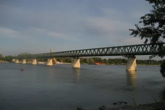 Halálos vonatgázolás történt az Újpesti vasúti hídon