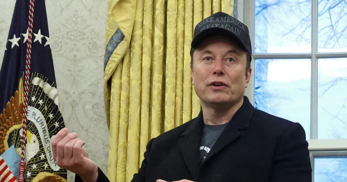 Elon Musk Buddhához hasonlította magát és elmondta, néha Trump felajánlja neki, hogy aludjon a Fehér Házban