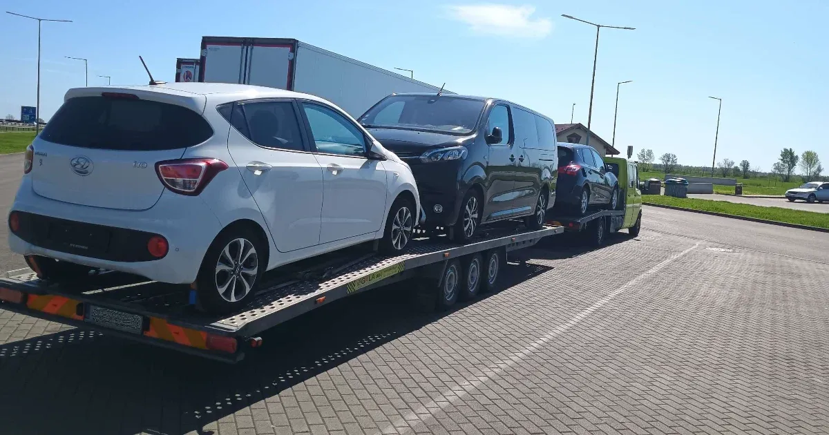 Közel 10 millió forintra bírságolták a Magyarországon áthaladó horrorkaravánokat