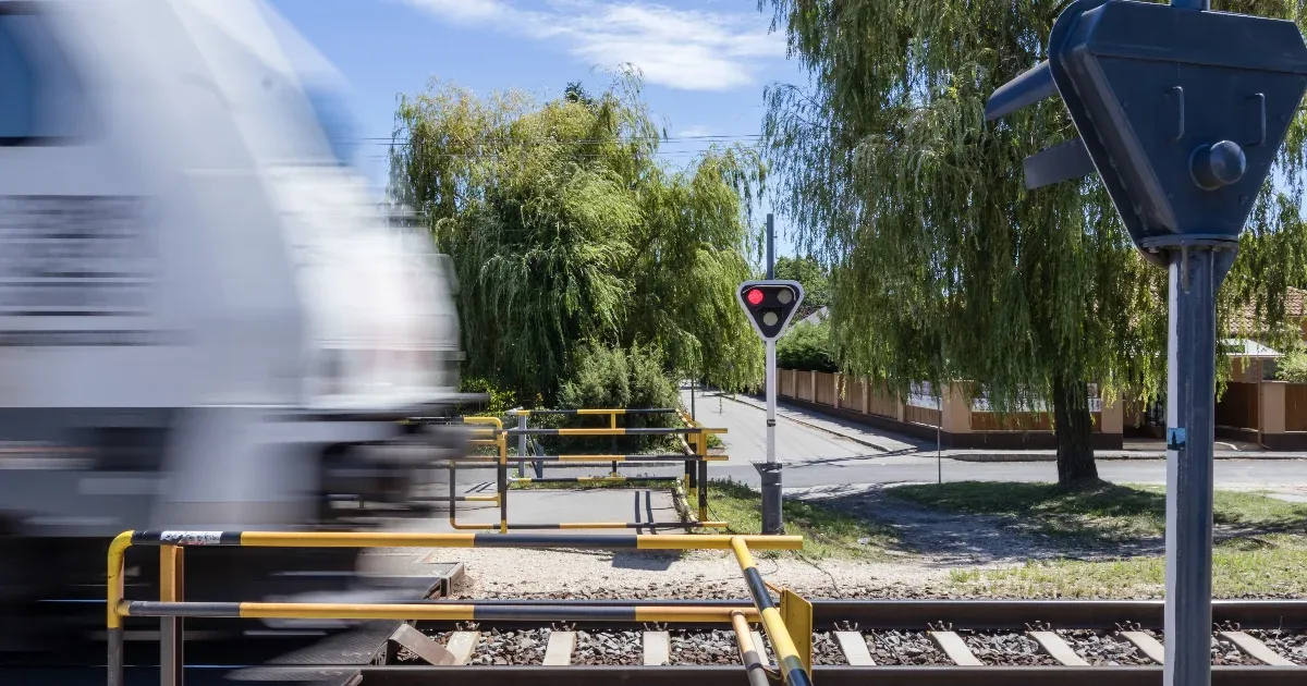 Fékhiba miatt közel egy órás késéssel indult a MÁV balatoni szerelvénye
