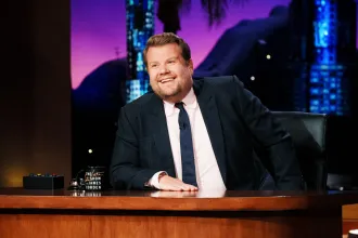 James Corden majdnem 3 éve próbál levetetni egy posztot, amiből kiderül, hogy bunkón viselkedett egy étteremben