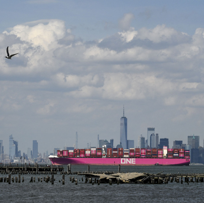 Politikai falak és piaci pofonok állították meg Trumpot, de messze még a vége