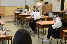 Örkény István novellájáról vagy a történelem visszatérő témájáról írhattak esszét a diákok a középszintű magyarérettségin