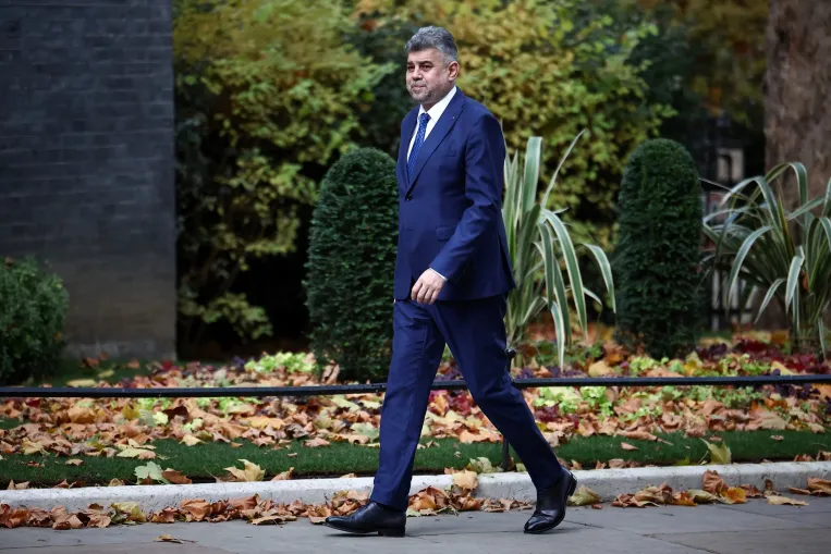 Belebukott az elnökválasztásba, lemond a román miniszterelnök