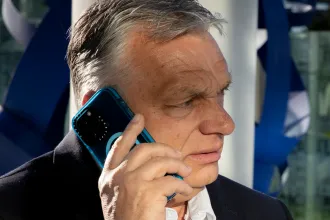 Orbán: Indulnak a sajtóperek!