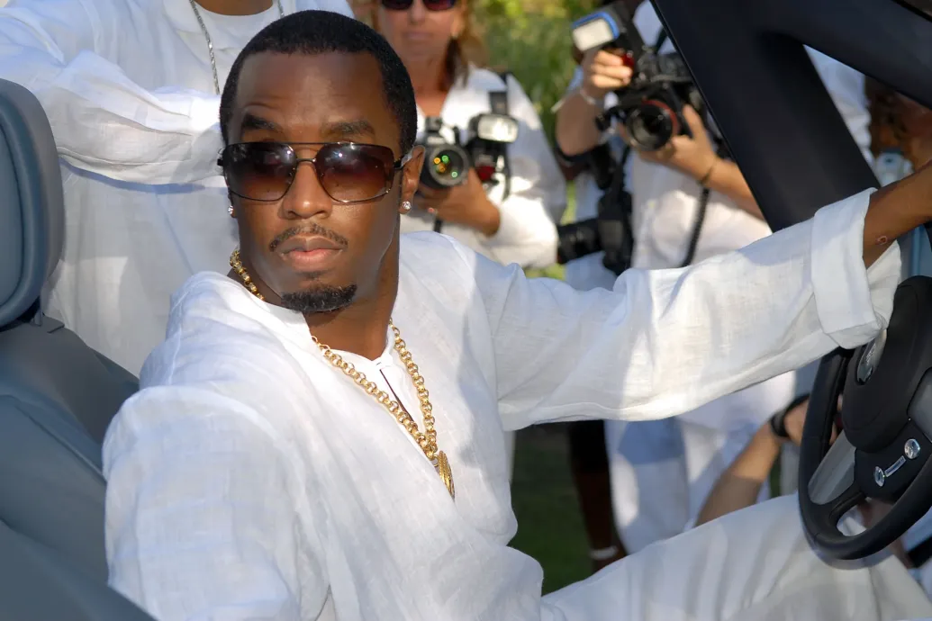Elkezdődött P. Diddy perének tárgyalása, kényszerítéssel és emberkereskedelemmel is vádolják a rappert