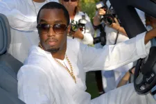 Elkezdődött P. Diddy perének tárgyalása, kényszerítéssel és emberkereskedelemmel is vádolják a rappert