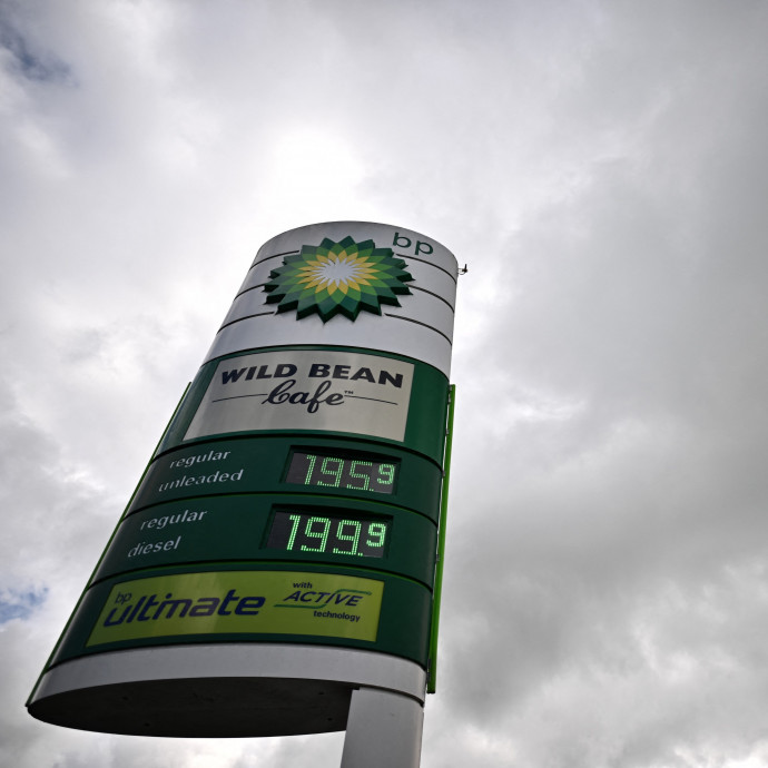 Huszonhatezer milliárd forintos felvásárlás jöhet az olajiparban