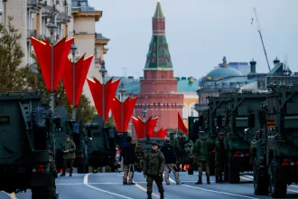 Ukrán dróntámadás miatt több moszkvai repülőteret is lezártak ideiglenesen