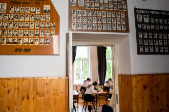 Halmazok, gráfok és vektorok a középszintű matematika érettségi első felében