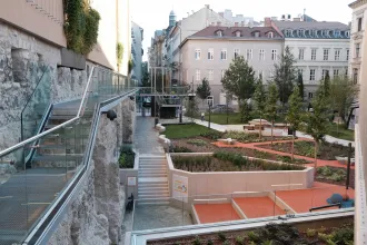 Majdnem kétmilliárd forintot veszíthetett egy korábban 400 millióért eladott telken az V. kerületi önkormányzat