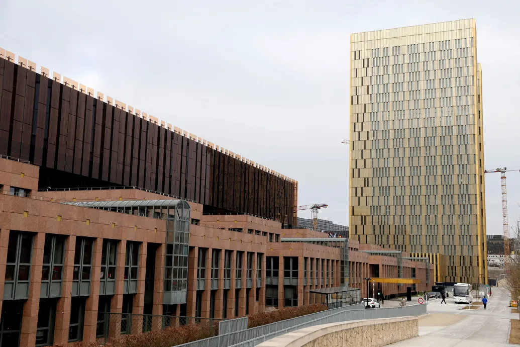 Az unió bíróságának döntése után a devizahitelesek ügyének rendezését követeli az ellenzék