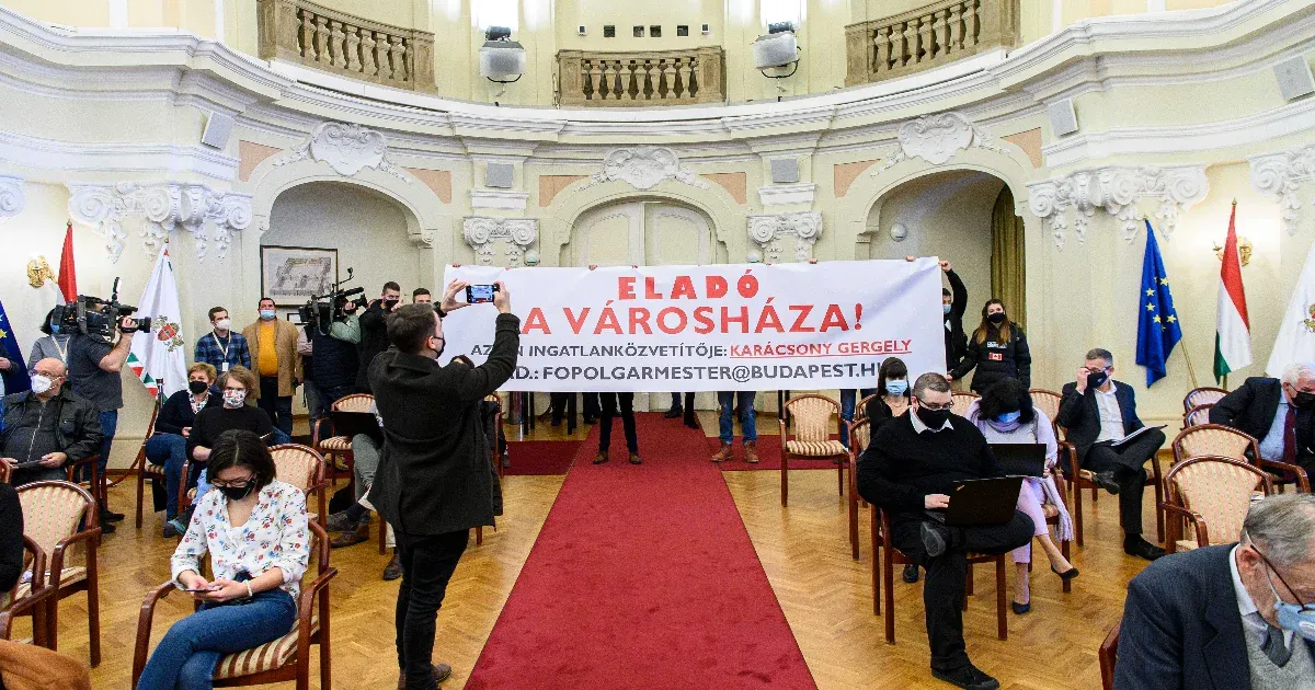 Vádat emeltek a „Városháza-ügyben”: az ügyészség szerint sem akarta eladni az épületet a főváros