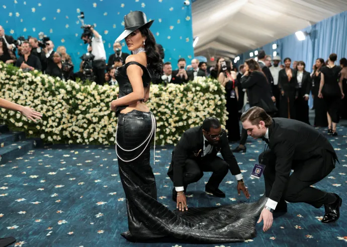 Kim Kardashian bőrruhában a Met-gálán – Fotó: Mario Anzuoni / Reuters