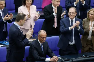 Ilyen pofonnal még nem kezdett német kancellár
