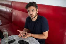A Momentum elnöke szerint Fekete-Győr lájkokra vált egy belső dilemmát
