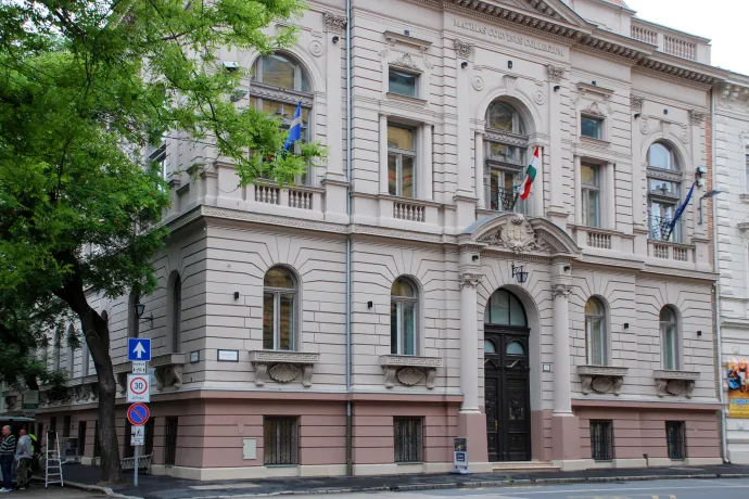 Éttermet nyitnak az MCC 3,4 állami milliárdból felújított szegedi központjában