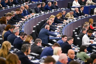 Az EP ragaszkodik a jogállamisági feltételekhez a következő többéves uniós költségvetésnél