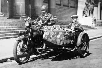A két magyar, akik motorral kerülték meg a Földet