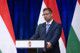 Ez egy lepkefing, mondta Gulyás Gergely a Ruszin-Szendi Romulusz által bemutatott hangfelvételről