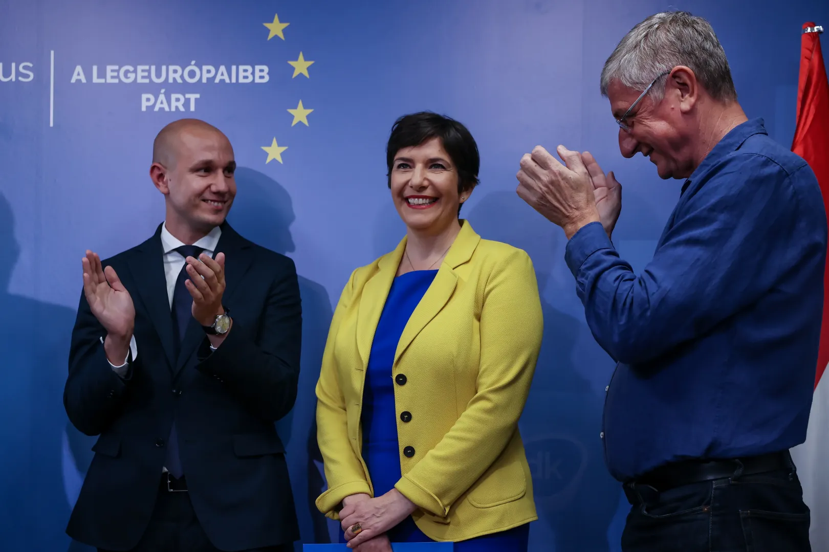 Dobrev Klára, a DK miniszterelnök-jelöltje, az ellenzéki előválasztás első fordulójának győztese tartott sajtótájékoztatót a párt Teréz körúti székházában 2021. szeptember 30-án. A sajtótájékoztatón részt vett Molnár Csaba, a DK kampányfőnöke és Gyurcsány Ferenc, a DK elnöke is – Fotó: Huszti István / Telex