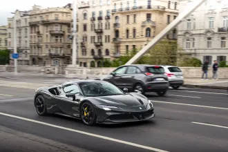 Lázár szerint Magyarországon nem csak egy-két embernek van Ferrarija, megnéztük, mi a valóság