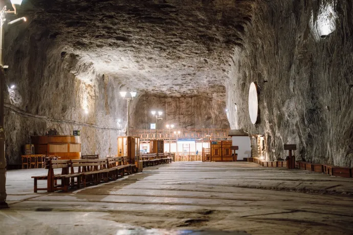 Veszélyhelyzetet hirdettek Parajdon a sóbányában történt vízszivárgások miatt