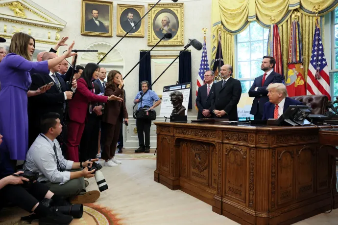 Megkötötte a vámmegállapodást Trump és az Egyesült Királyság